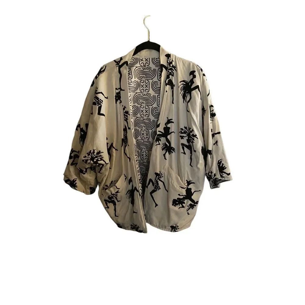 Pondicherry women’s tribal, black and cream reversible jacket, size medium 